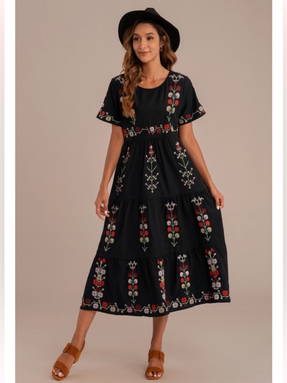 Floral Embroidered Short Sleeve Round Neck Tiered Midi Dress Size XL Black Red